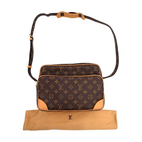 Louis Vuitton Monogram Canvas Nile Crossbody Bag AR0031